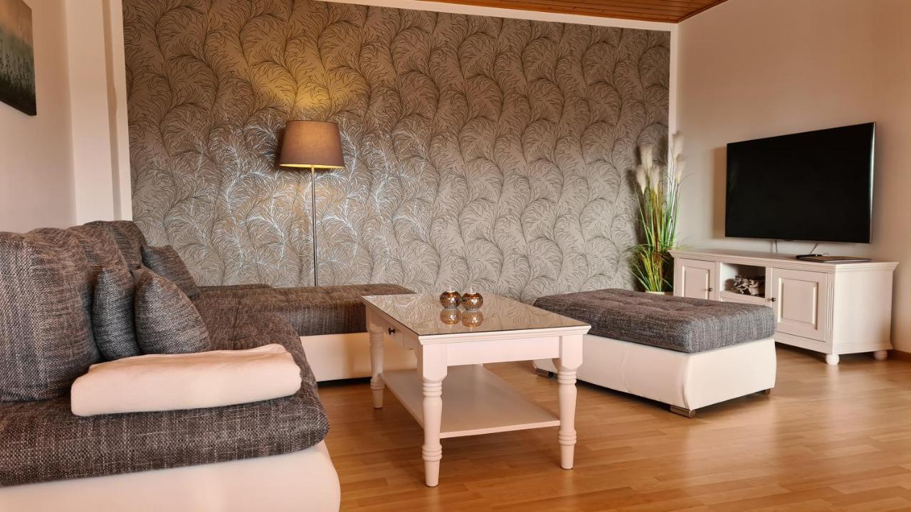 Moderne Mit Eigenem Garten Und Traumhaften Blick